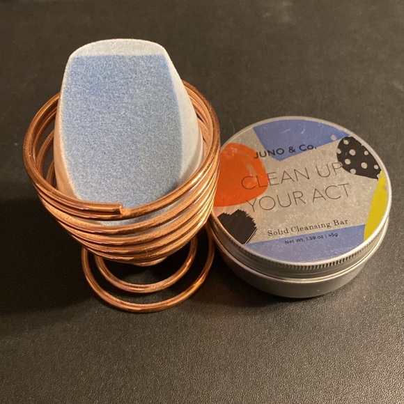 Juno & Co Microfiber Sponge with Holder - Picture 2 of 5